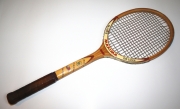 Stará dřevěná tenisová raketa Maxima Torneo Deluxe, Itálie c 1976