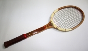 Stará dřevěná tenisová raketa Sterling, Multyply, Indie c 1965
